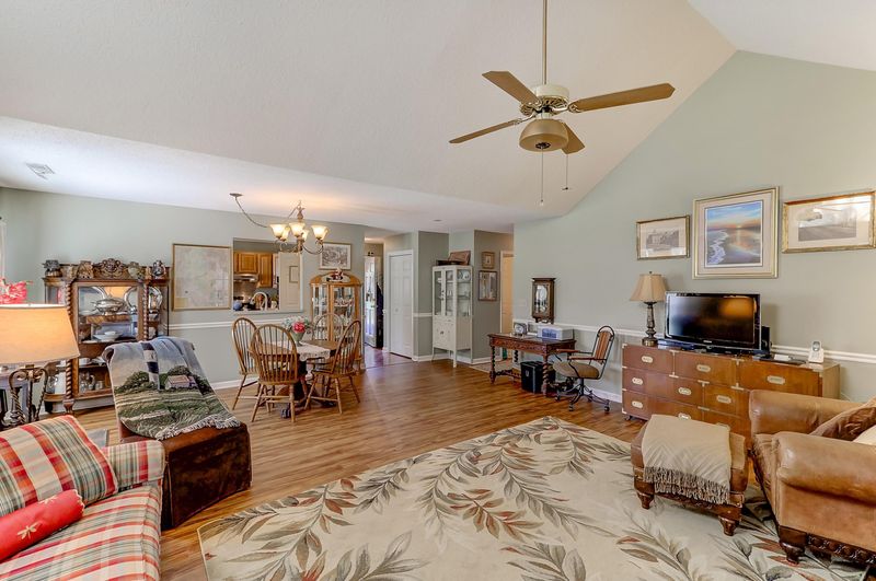 9088 Delancey Cir, North Charleston, SC 29406