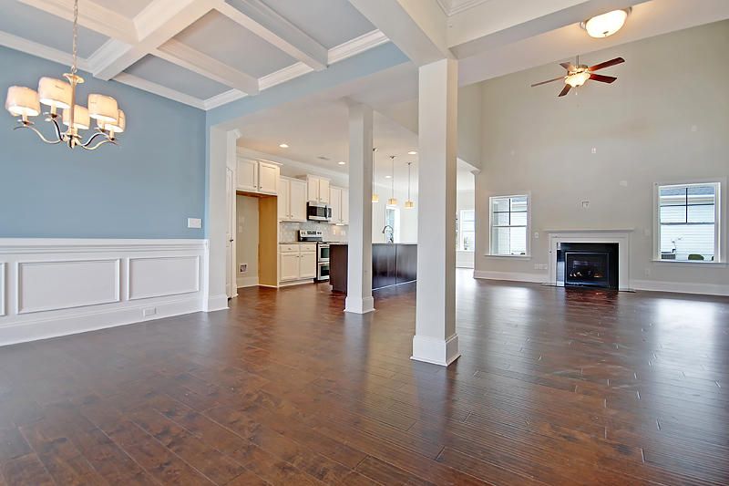 180 Carolinian Dr, Summerville, SC 29485