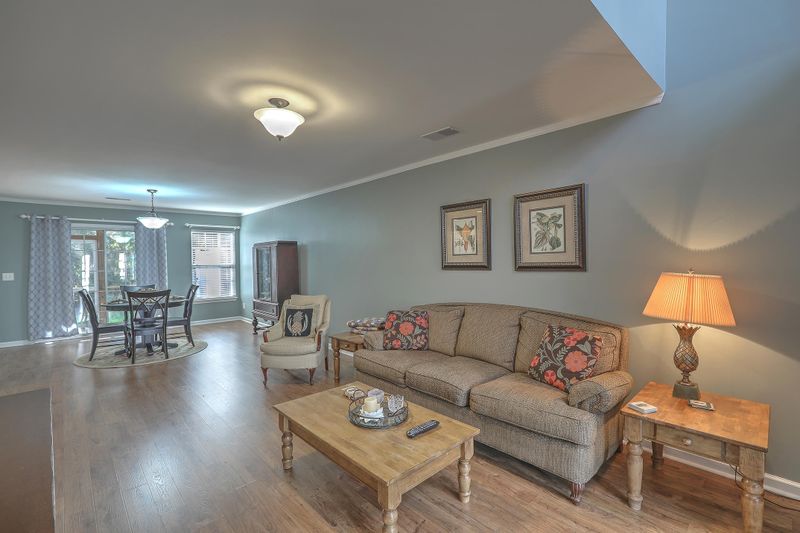 9062 Maple Grove Dr, Summerville, SC 29485