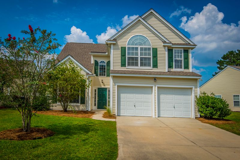 1471 Water Edge Dr, Charleston, SC 29492
