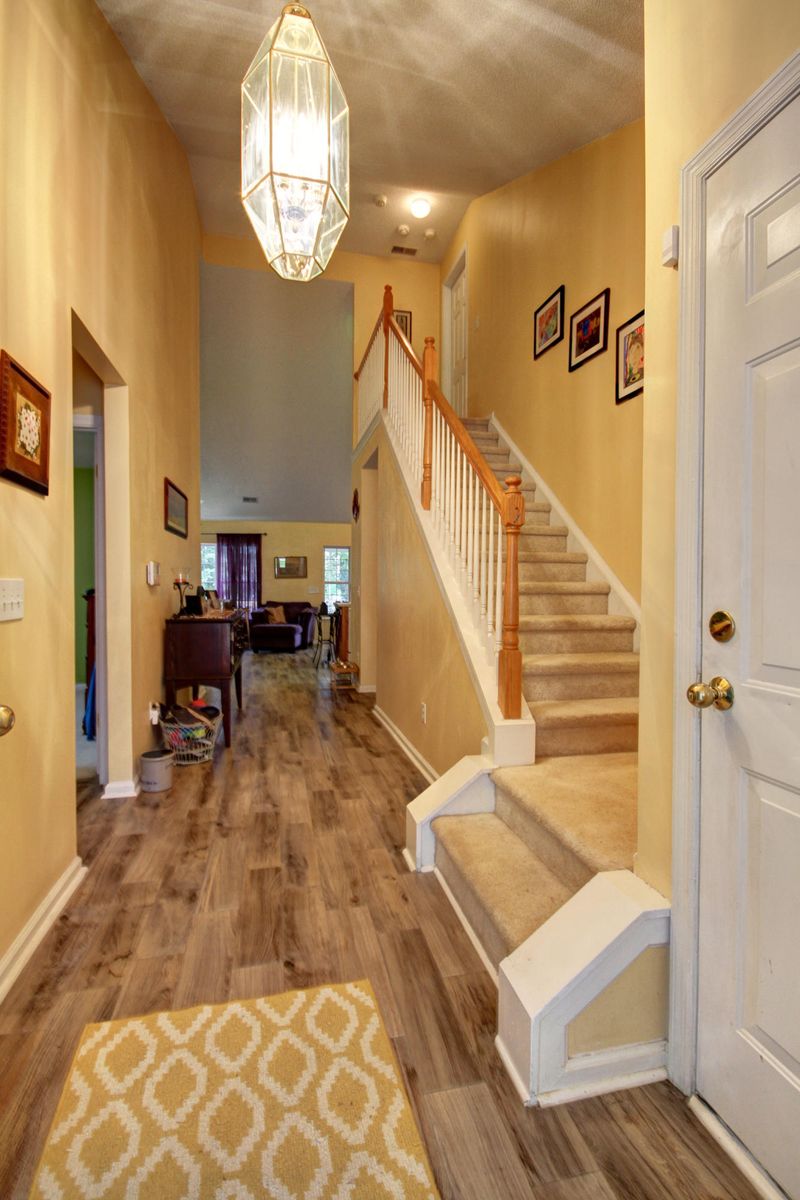 195 Cabrill Dr, Charleston, SC 29414
