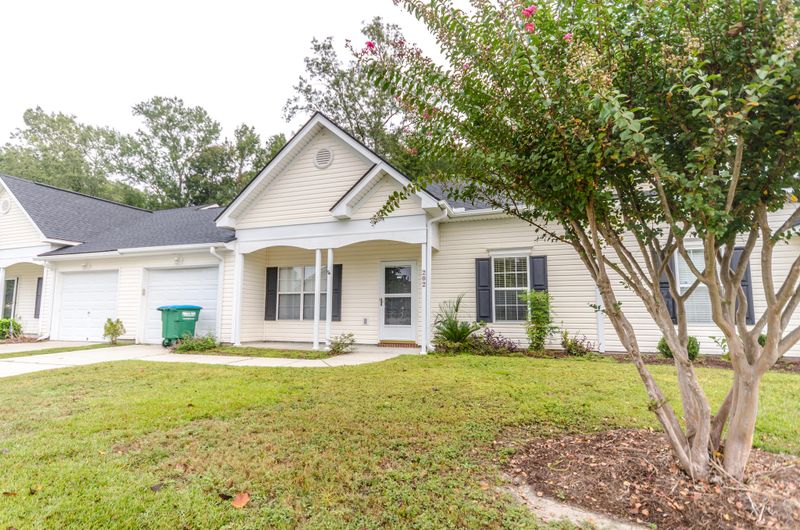 202 Hardee Ave, Summerville, SC 29485