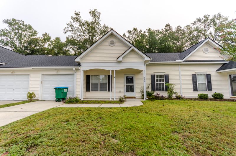 202 Hardee Ave, Summerville, SC 29485