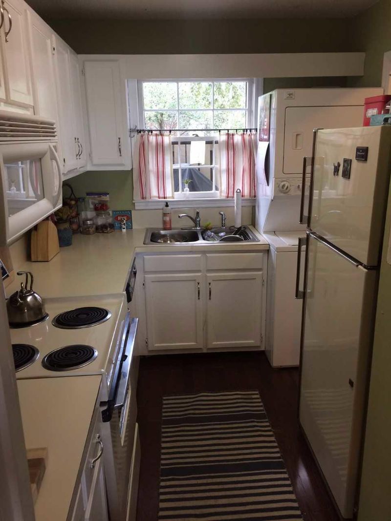 601 Saint Charles Ct, Charleston, SC 29407