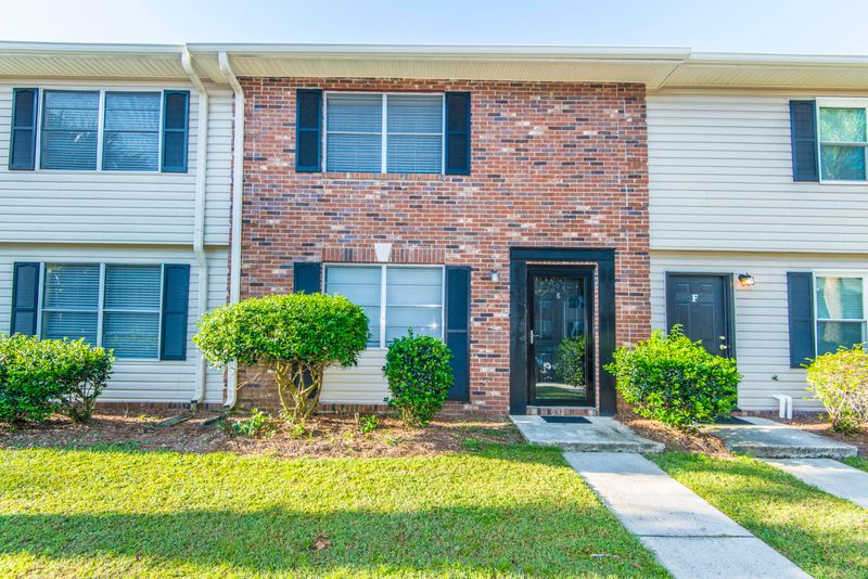 415 Parkdale Dr #9-E, Charleston, SC 29414