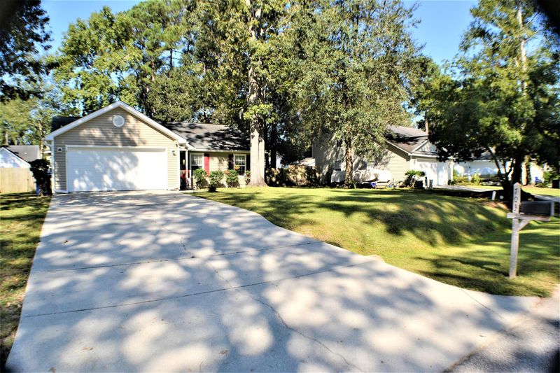 703 Ponderosa Dr, Charleston, SC 29414