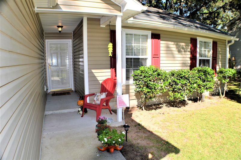703 Ponderosa Dr, Charleston, SC 29414