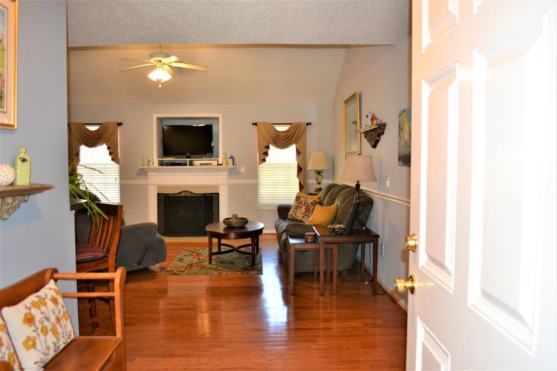 703 Ponderosa Dr, Charleston, SC 29414