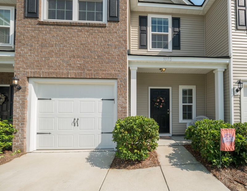 1073 Bennington Dr, Charleston, SC 29492