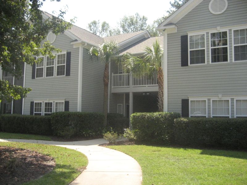 1107 Grove Park Dr, Charleston, SC 29414