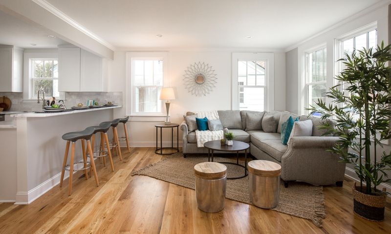 2304 Sunnyside Ave, Charleston, SC 29403
