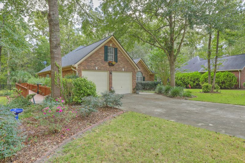 238 Scalybark Rd, Summerville, SC 29485