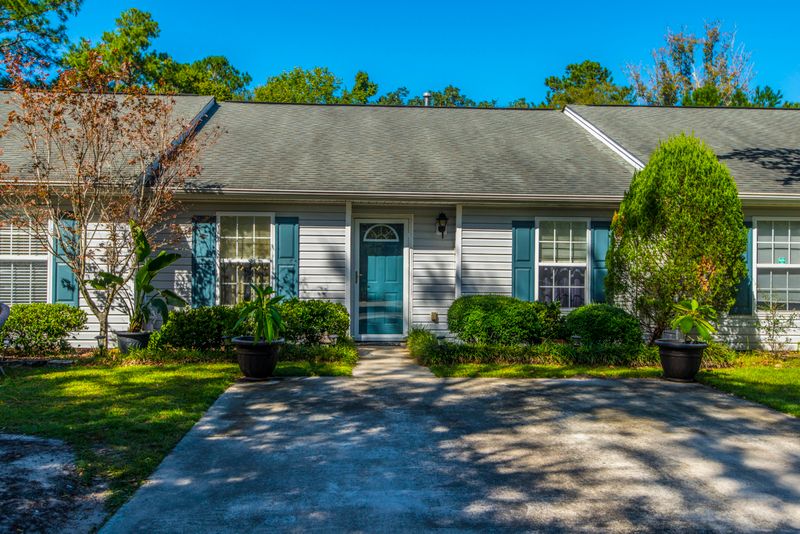 1574 Brianna Ln, Charleston, SC 29412
