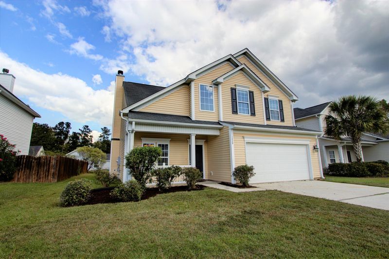 1029 Sterling Ln, Summerville, SC 29483