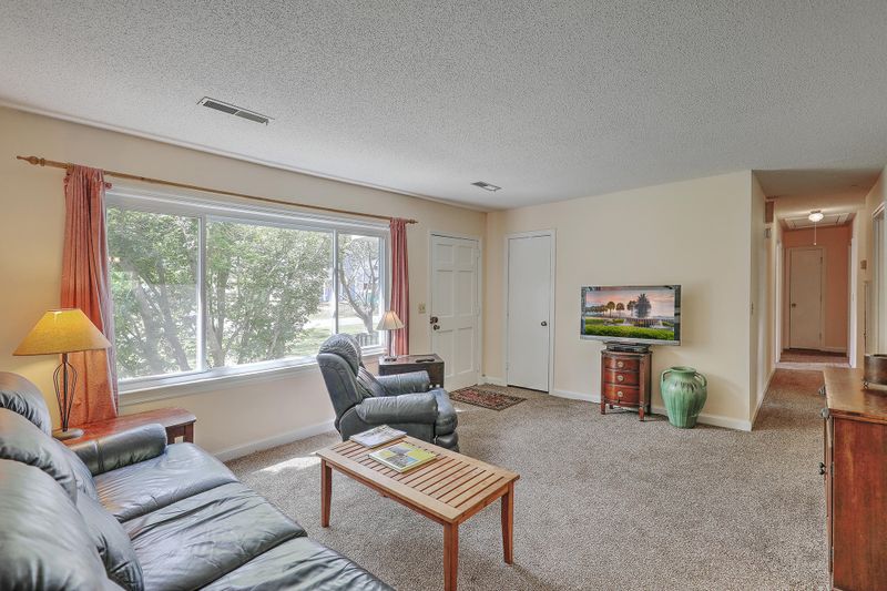 1935 Gasque St, Johns Island, SC 29455