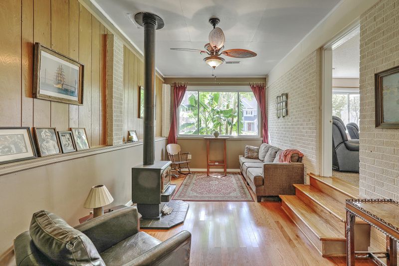 1935 Gasque St, Johns Island, SC 29455