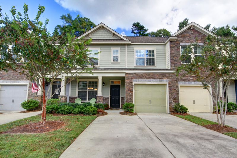 850 Bibury Ct, Charleston, SC 29414