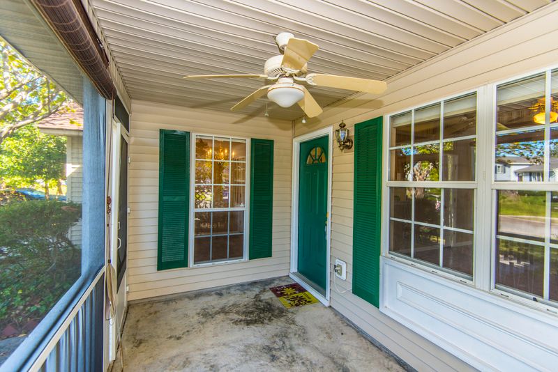 402 Navaho Cir, Summerville, SC 29483