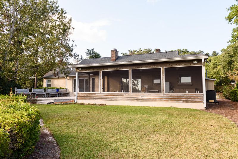 315 Bayview Dr, Mount Pleasant, SC 29464