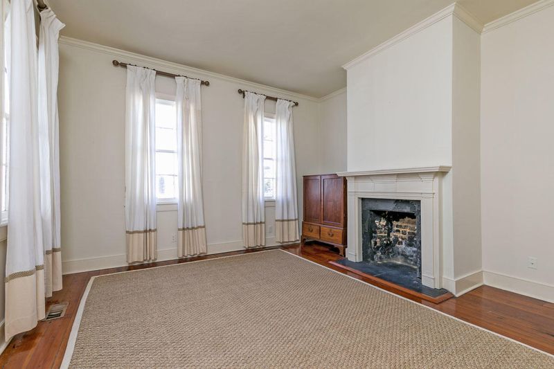 28 Savage St, Charleston, SC 29401