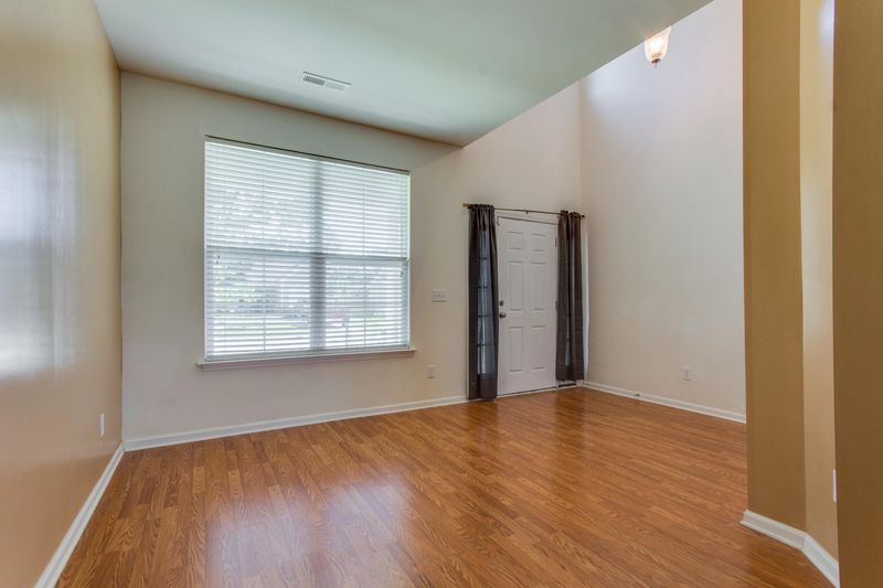 3053 Nantuckett Ave, North Charleston, SC 29420