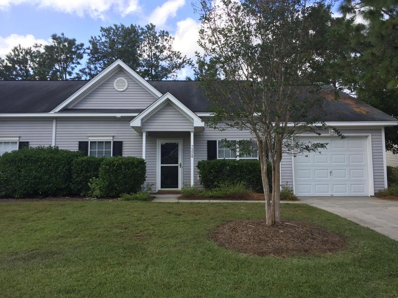7324 Suncatcher Dr, Hanahan, SC 29410