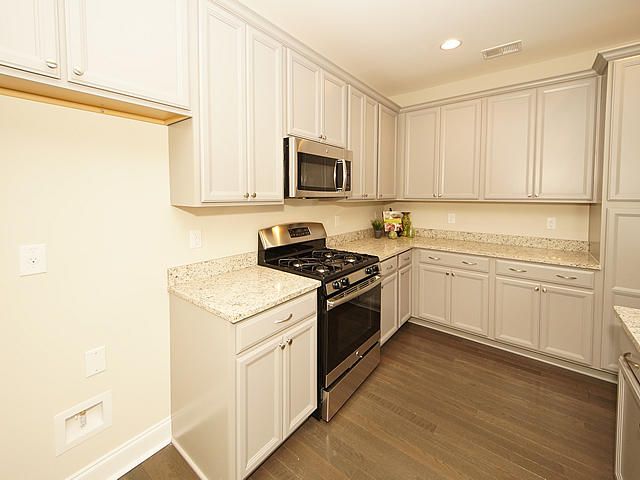 233 Brambling Ln, Charleston, SC 29414