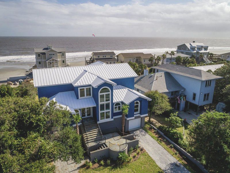 1216 E Arctic Ave, Folly Beach, SC 29439