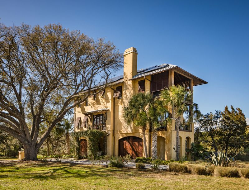 4 Old Summer House Rd, Charleston, SC 29412