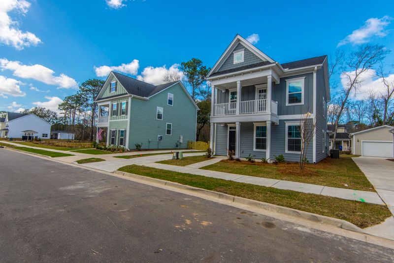 1623 Emmets Rd, Johns Island, SC 29455