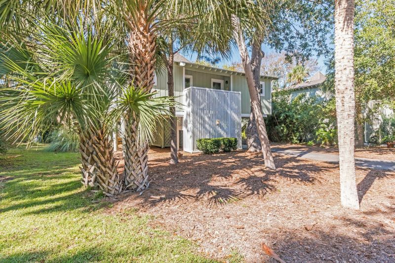 21 Sandpiper Ct, Isle Of Palms, SC 29451