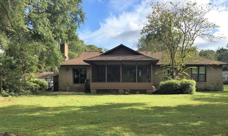 684 Pelzer, Mount Pleasant, SC 29464