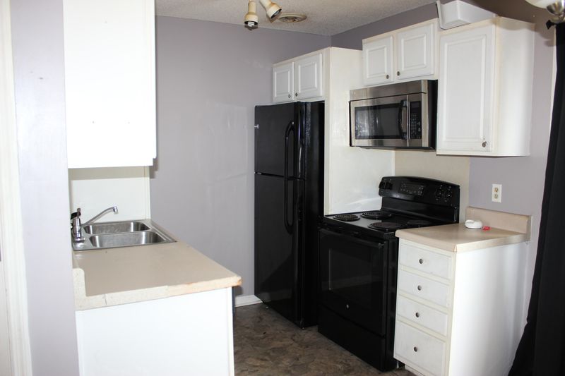 105 Hickory Ln #D, Ladson, SC 29456