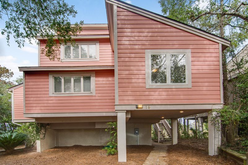 14 Marsh Island Ln, Isle Of Palms, SC 29451