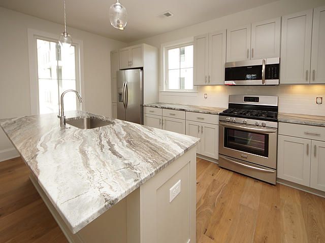 198 President St, Charleston, SC 29403