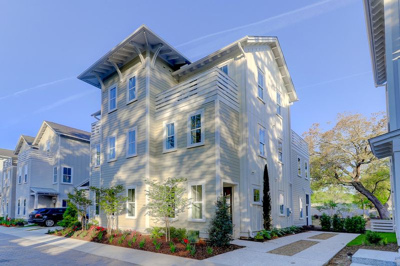 145 Bratton Cir, Mount Pleasant, SC 29464