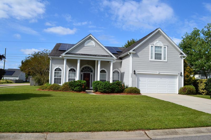 7300 Coopers Hawk Dr, Hanahan, SC 29410