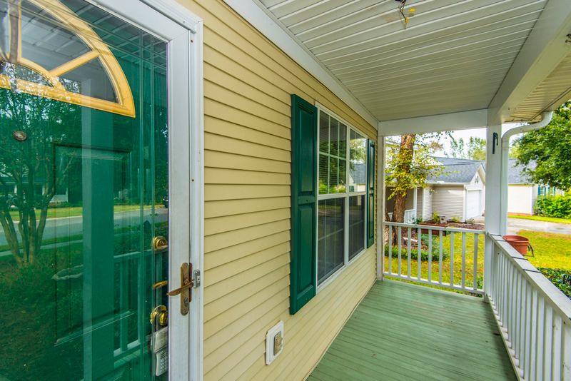 1028 Wayfarer Ln, Charleston, SC 29412