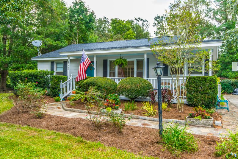 1002 Pauline Ave, Charleston, SC 29412