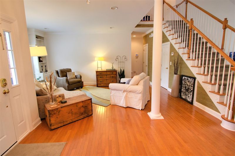 5039 Spaniel Dr, North Charleston, SC 29405