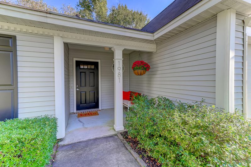 1981 Treebark Dr, Charleston, SC 29414