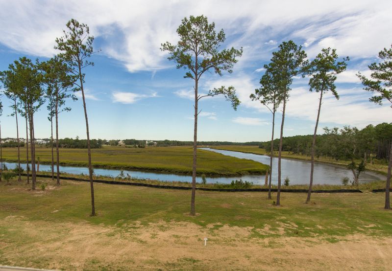 177 Captains Island Dr, Daniel Island, SC 29492