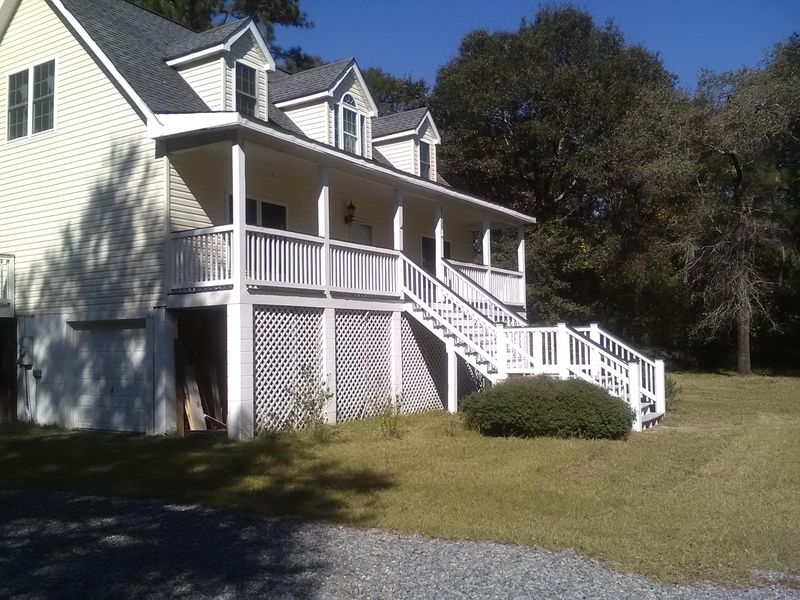 6158 Bears Bluff Rd, Wadmalaw Island, SC 29487