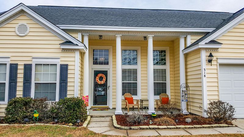 318 Whispering Cypress Dr, Charleston, SC 29414