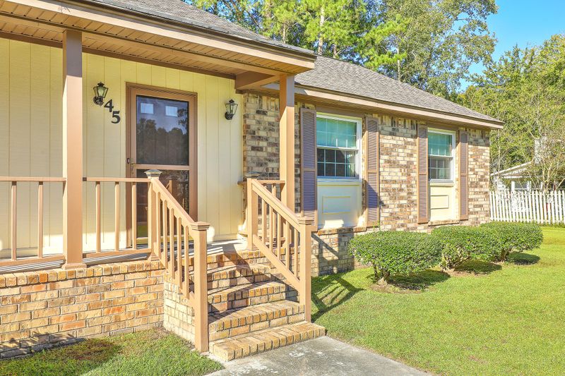 45 Peppertree Ln, Charleston, SC 29420