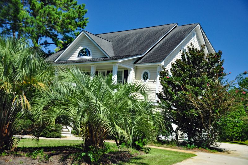 1405 Walking Trail Ct, Mount Pleasant, SC 29466