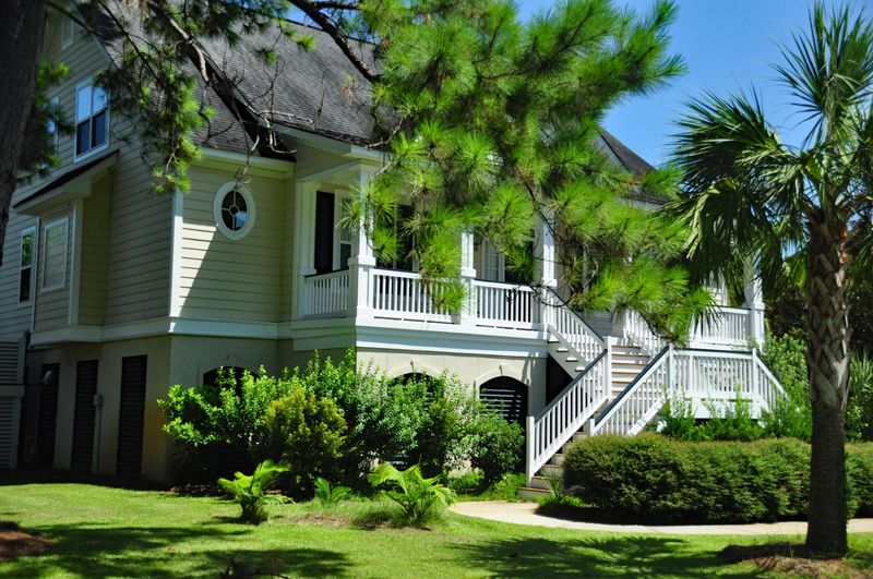 1405 Walking Trail Ct, Mount Pleasant, SC 29466