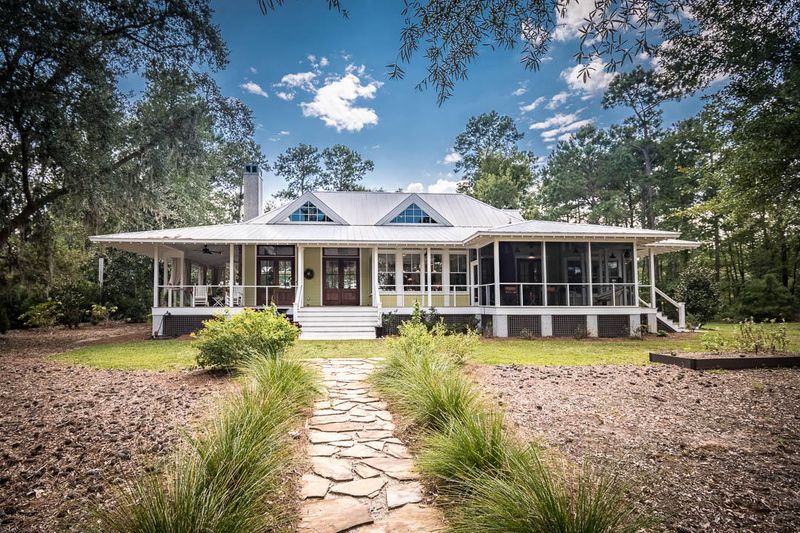4300 Lady Banks Ln, Ravenel, SC 29470