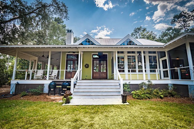 4300 Lady Banks Ln, Ravenel, SC 29470