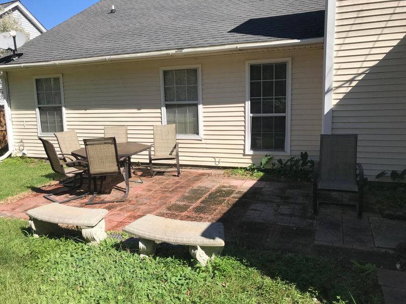 8429 Battle Forest Dr, North Charleston, SC 29420